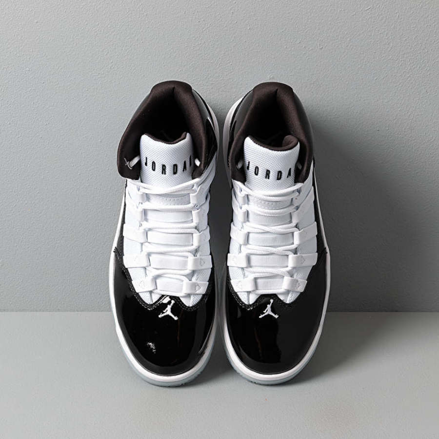 Jordan Max Aura Black/ White