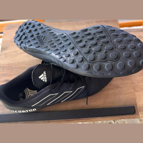 Share Adidas Predator
