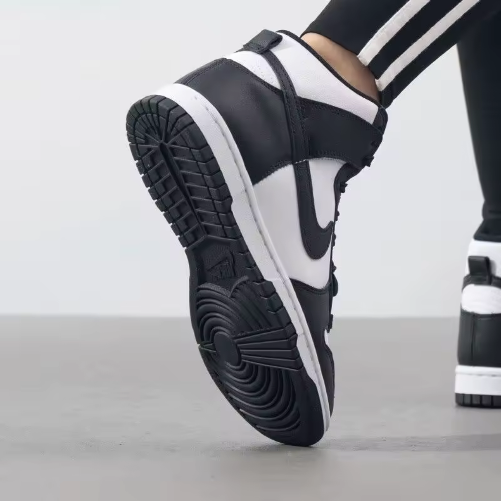 Nike Air Jordan 1 Mid Basketball Shoe Unisex