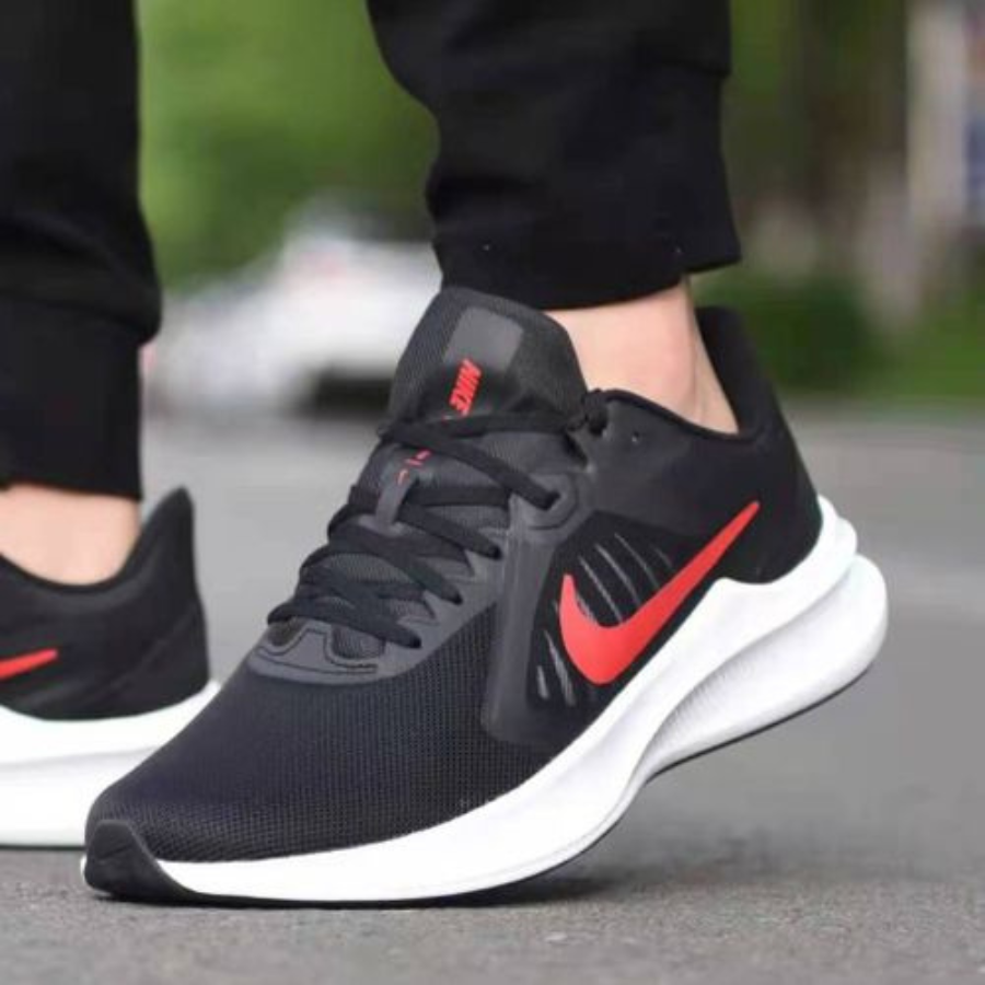 Chaussures sport NIKE Downshifter Noir
