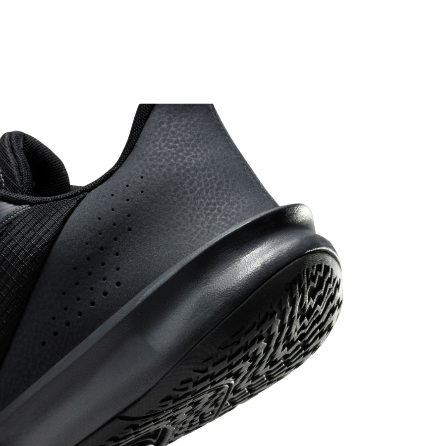 Nike Precision 7 Unisex Sneaker