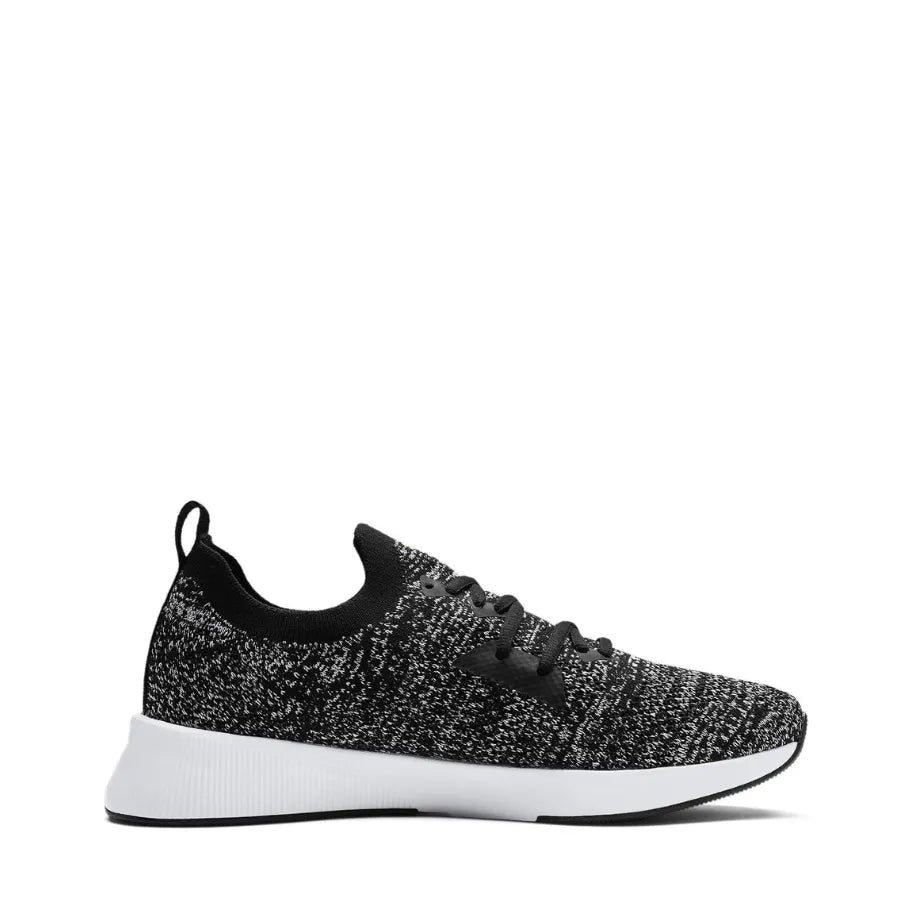 PUMA Flyer Runner Engineer Knit mens Sneaker