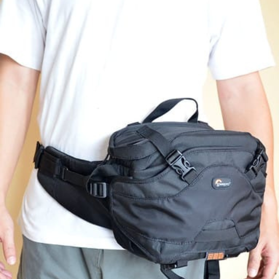 Lowepro Inverse 100 AW Camera Beltpack (Black)